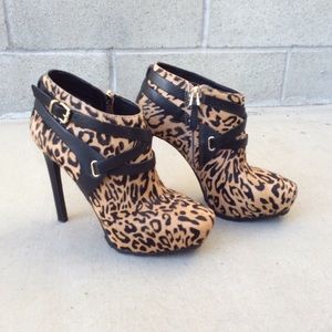 Guess Cheetah Leopard Animal Print Calf Fur Cow Hide High Heel Ankle Boots Shoes